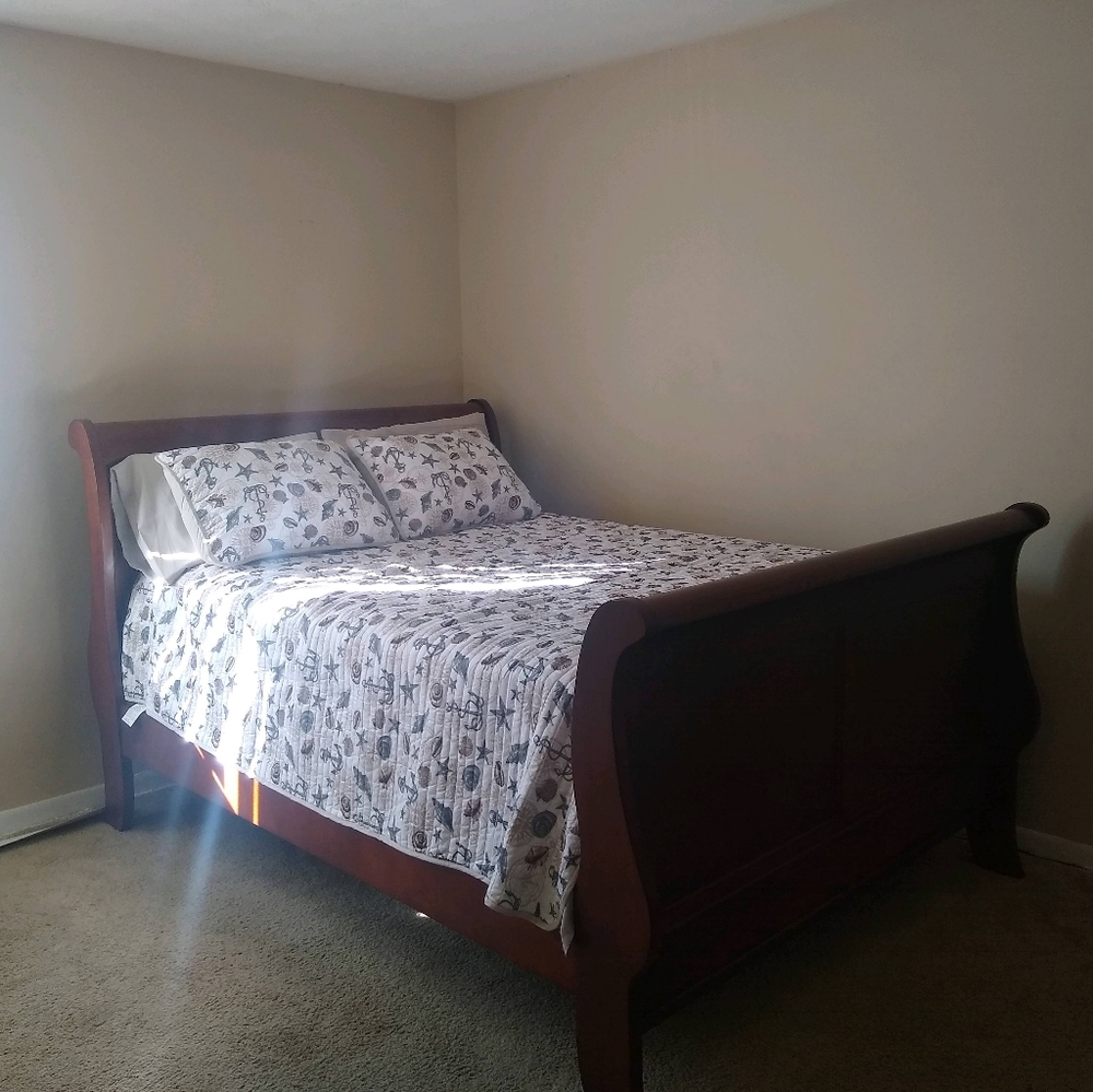 Roommate wanted